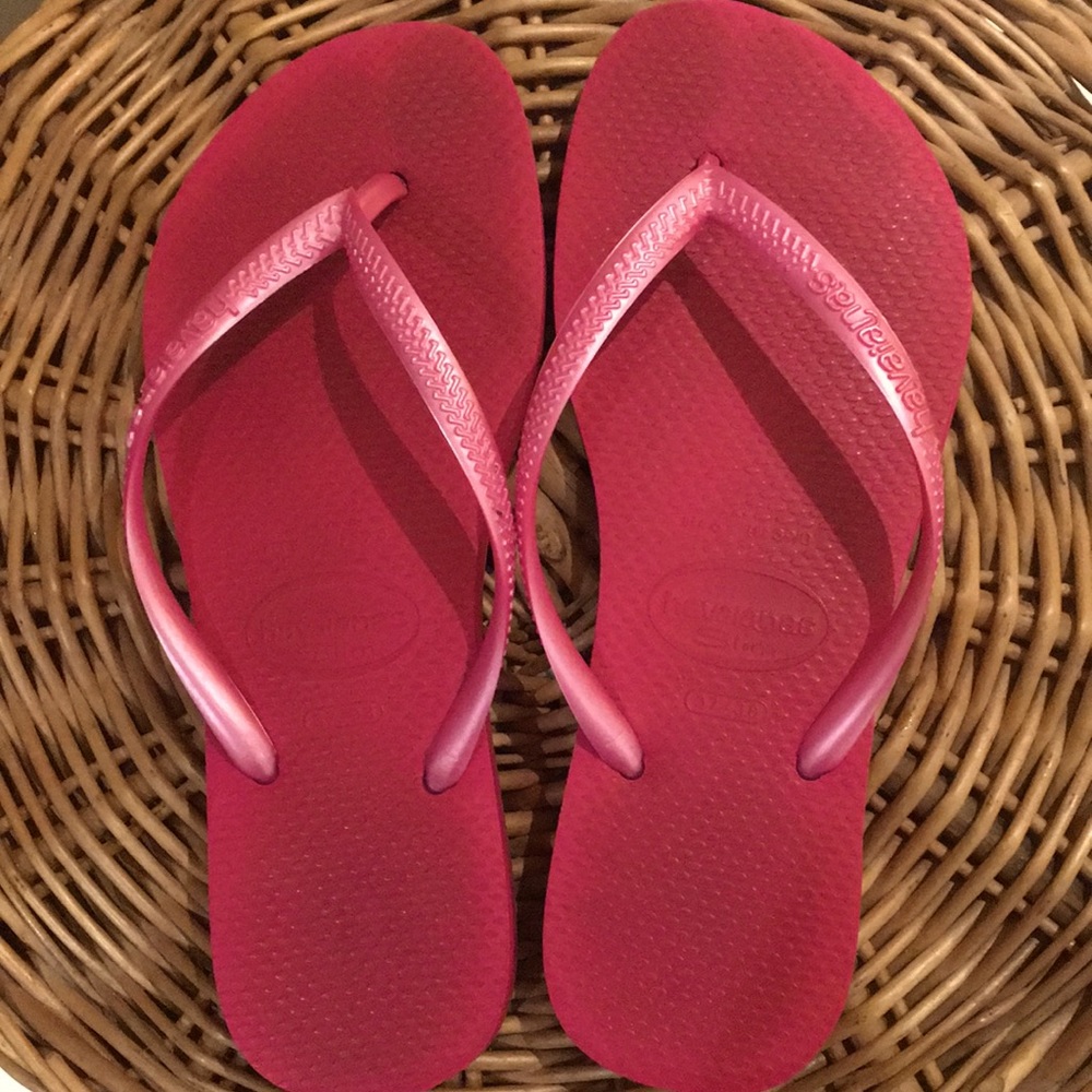 Size 37/38 havaianas slim hot pink flip flops